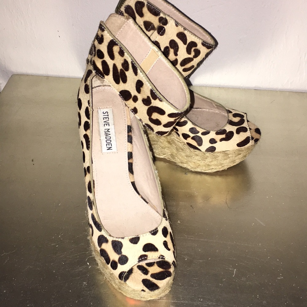 Steve Madden wedge.